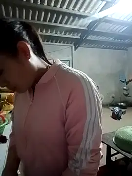 l kiss online show from March 3, 12:00 pm