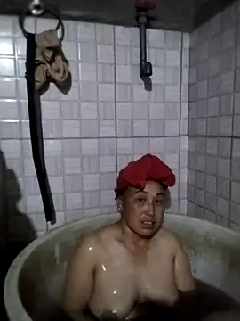 Snapshot of Tina-beo chatting on February 1, 12:15 pm Tina-beo online show from February 1, 12:15 pm