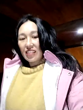 Snapshot of Tina-beo chatting on February 2, 1:59 am Tina-beo online show from February 2, 1:59 am