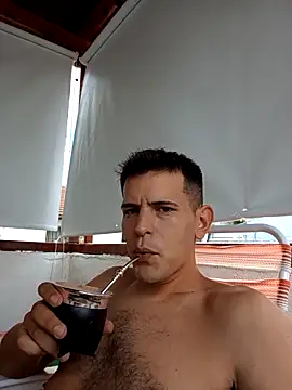 Snapshot of AmorSobra chatting on February 16, 9:22 pm AmorSobra online show from February 16, 9:22 pm