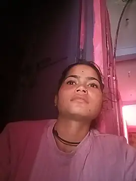Snapshot of Sunali_Bendre chatting on July 18, 10:30 am Sunali Bendre online show from July 18, 10:30 am