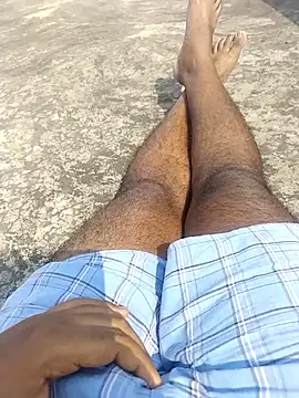 Snapshot of janu_9900 chatting on February 7, 5:44 am janu 9900 online show from February 7, 5:44 am