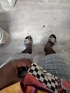 Snapshot of janu_9900 chatting on February 8, 7:56 am janu 9900 online show from February 8, 7:56 am