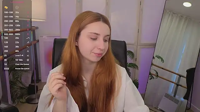 Snapshot of kimplusvibes chatting on February 21, 7:09 am kimplusvibes online show from February 21, 7:09 am