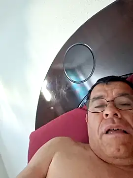 Snapshot of eros3442 chatting on February 14, 2:36 pm eros3442 online show from February 14, 2:36 pm