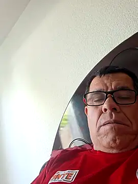 Snapshot of eros3442 chatting on February 27, 9:48 pm eros3442 online show from February 27, 9:48 pm