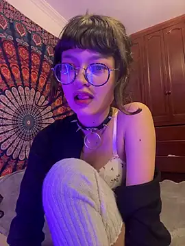 Miamhua-Cat- online show from February 14, 7:49 am