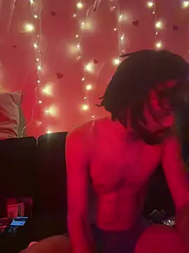 Snapshot of magic_man1085 chatting on February 20, 6:10 am magic man1085 online show from February 20, 6:10 am