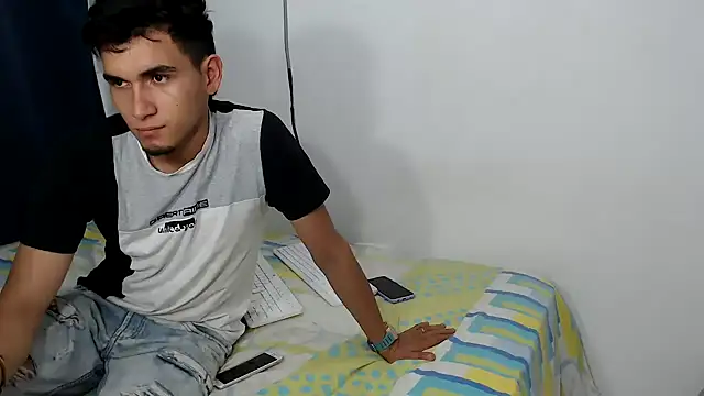 Snapshot of the_skinny_one chatting on February 23, 12:13 pm the skinny one online show from February 23, 12:13 pm