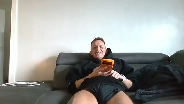 Snapshot of verscub6969 chatting on March 10, 2:22 pm verscub6969 online show from March 10, 2:22 pm