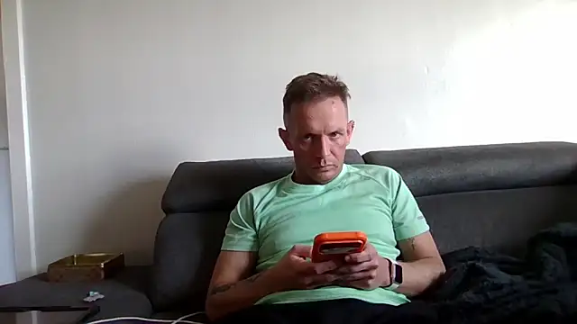 Snapshot of verscub6969 chatting on March 11, 2:56 pm verscub6969 online show from March 11, 2:56 pm