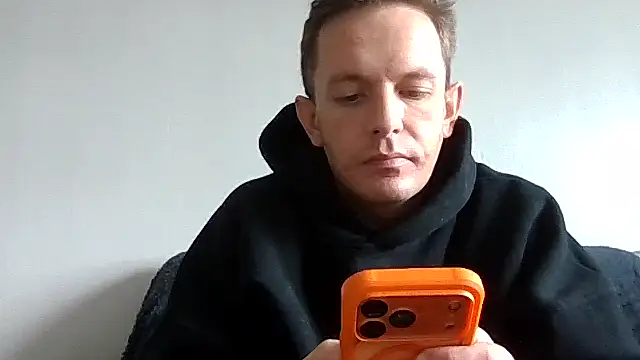 Snapshot of verscub6969 chatting on April 11, 8:40 am verscub6969 online show from April 11, 8:40 am