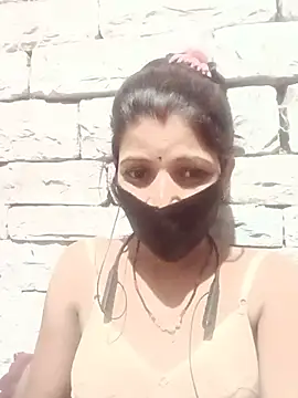 Snapshot of Divya-11431 chatting on July 4, 9:43 pm Divya-11431 online show from July 4, 9:43 pm