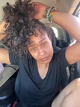 Jamalyce online show from April 15, 4:25 pm