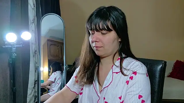 VandiFive online show from April 23, 8:00 pm