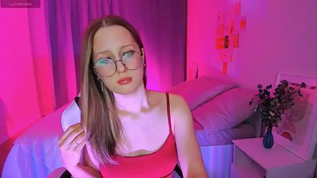 Vega Taylor online show from February 28, 3:51 am