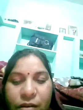 Snapshot of Rajni248096 chatting on February 3, 6:02 pm Rajni248096 online show from February 3, 6:02 pm