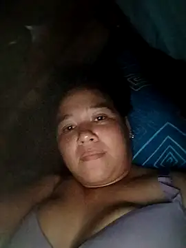 almacalida online show from February 17, 10:38 pm