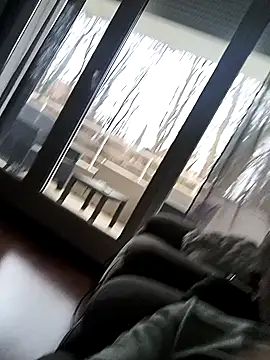 Snapshot of bobo672 chatting on February 2, 8:24 am bobo672 online show from February 2, 8:24 am