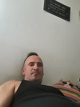 Snapshot of bobo672 chatting on February 12, 1:28 pm bobo672 online show from February 12, 1:28 pm