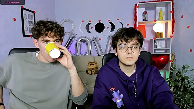 Snapshot of kevin_nix chatting on February 12, 1:06 pm kevin nix online show from February 12, 1:06 pm