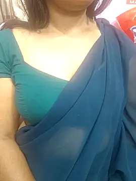 Snapshot of priya__sexxyy chatting on February 23, 2:42 am priya sexxyy online show from February 23, 2:42 am