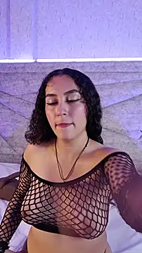 Sara Rossi   online show from April 10, 1:05 pm