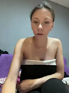 Foxy20withBear online show from July 17, 7:19 pm