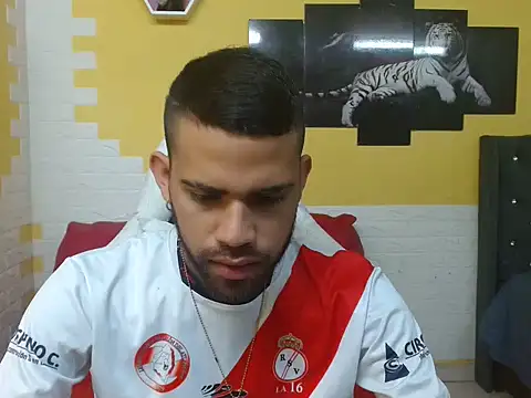 Snapshot of chacorta_ chatting on April 30, 1:17 pm chacorta online show from April 30, 1:17 pm