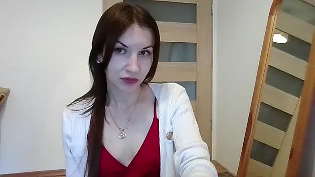 JuliaLovely online show from June 1, 2:19 pm