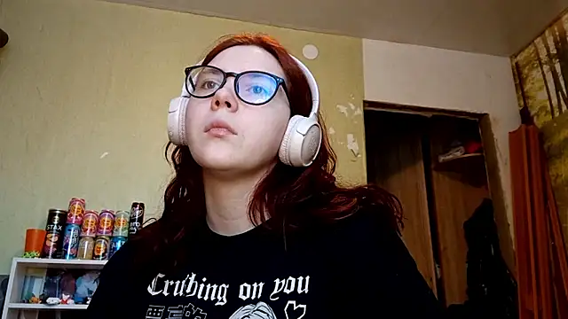 Snapshot of VannessaDillenbeck chatting on February 5, 7:24 am VannessaDillenbeck online show from February 5, 7:24 am