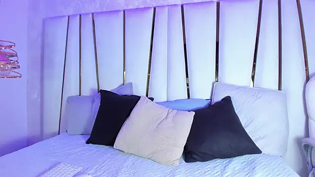 SofiaGlow  online show from February 12, 3:01 am