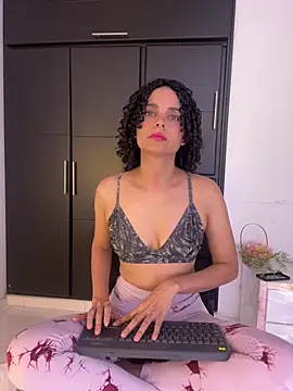 Nala OMG online show from February 7, 7:39 pm