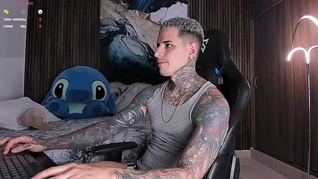 trisstann  online show from February 4, 11:09 pm