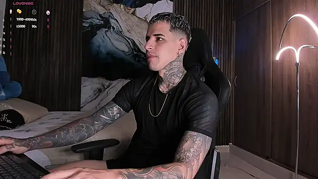 trisstann  online show from February 22, 5:22 pm