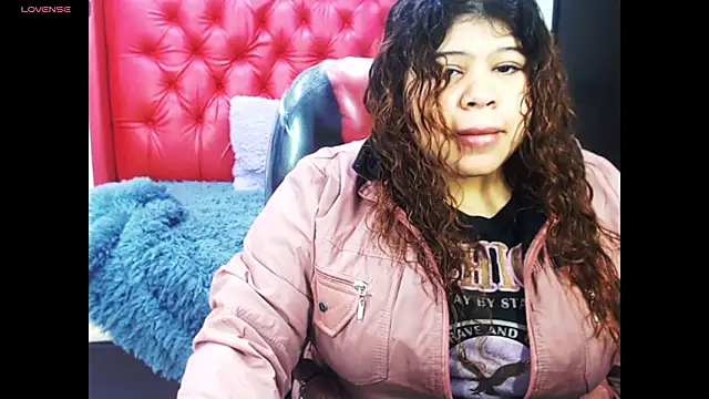 Snapshot of Cloe_r chatting on February 2, 8:40 pm Cloe r online show from February 2, 8:40 pm