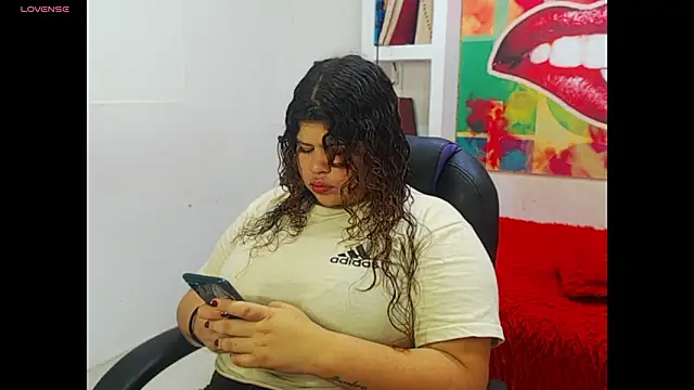 Snapshot of Cloe_r chatting on February 11, 8:25 pm Cloe r online show from February 11, 8:25 pm