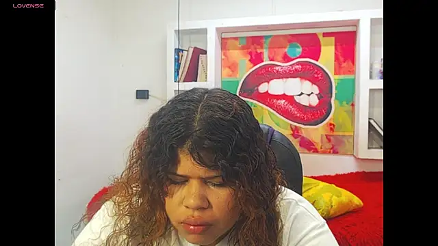 Snapshot of Cloe_r chatting on February 14, 9:00 pm Cloe r online show from February 14, 9:00 pm