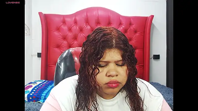 Snapshot of Cloe_r chatting on February 26, 7:46 pm Cloe r online show from February 26, 7:46 pm