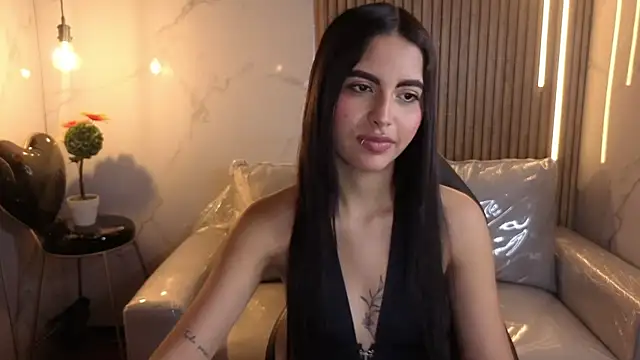 Perla lovely  online show from April 27, 12:47 pm