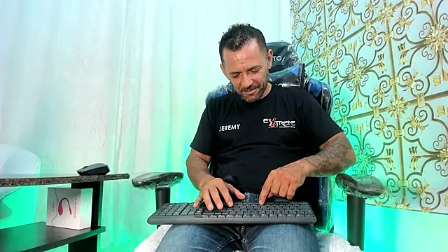 HardenedDad online show from April 11, 8:57 pm