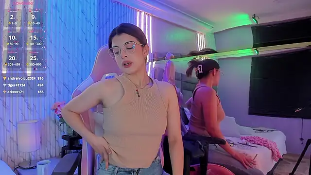 KatyParisi online show from February 9, 8:35 pm