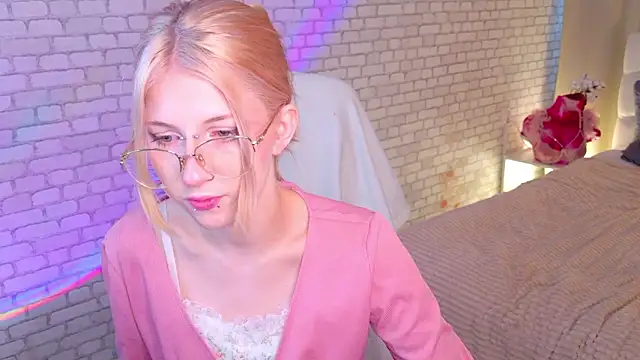 alicedews online show from February 22, 1:31 pm