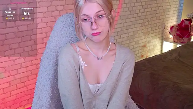 alicedews online show from February 24, 2:04 pm