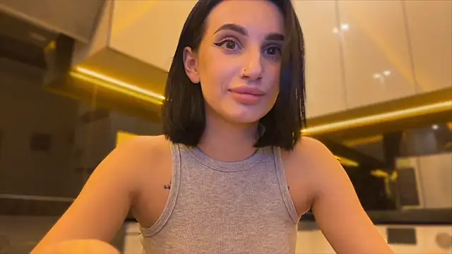 Snapshot of BlackFox_V chatting on February 3, 7:19 pm BlackFox V online show from February 3, 7:19 pm