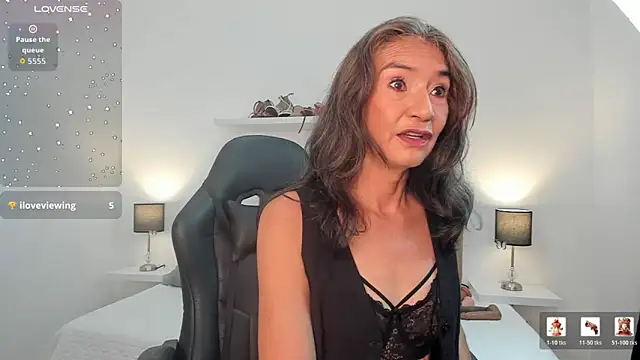 Emma Mendozaa online show from March 26, 11:38 am