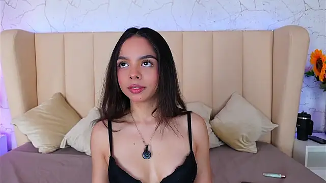 BambiRoses online show from March 5, 5:03 am