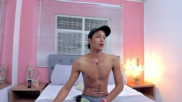 drako18  online show from February 8, 3:10 am