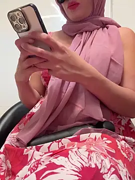 -pinkladyy- online show from June 5, 1:56 am