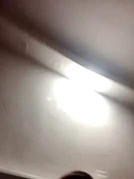 Snapshot of lej73 chatting on February 25, 9:02 pm lej73 online show from February 25, 9:02 pm